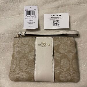 NWT Coach wristlet